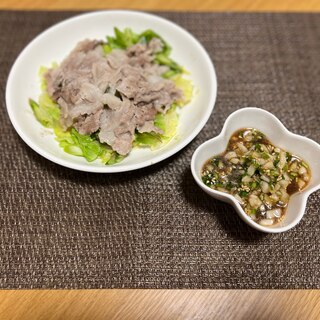 レンジで簡単！キャベツと豚肉の香味だれ